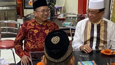 Photo of Silaturrahim Ba’da Shubuh, Bersama Bupati Inhil Senator Riau Diskusi Masa Depan Petani Kelapa
