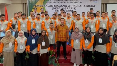 Photo of Komitmen Kembangkan Potensi Anak Muda, Dispora Riau Apresiasi Markarius Anwar
